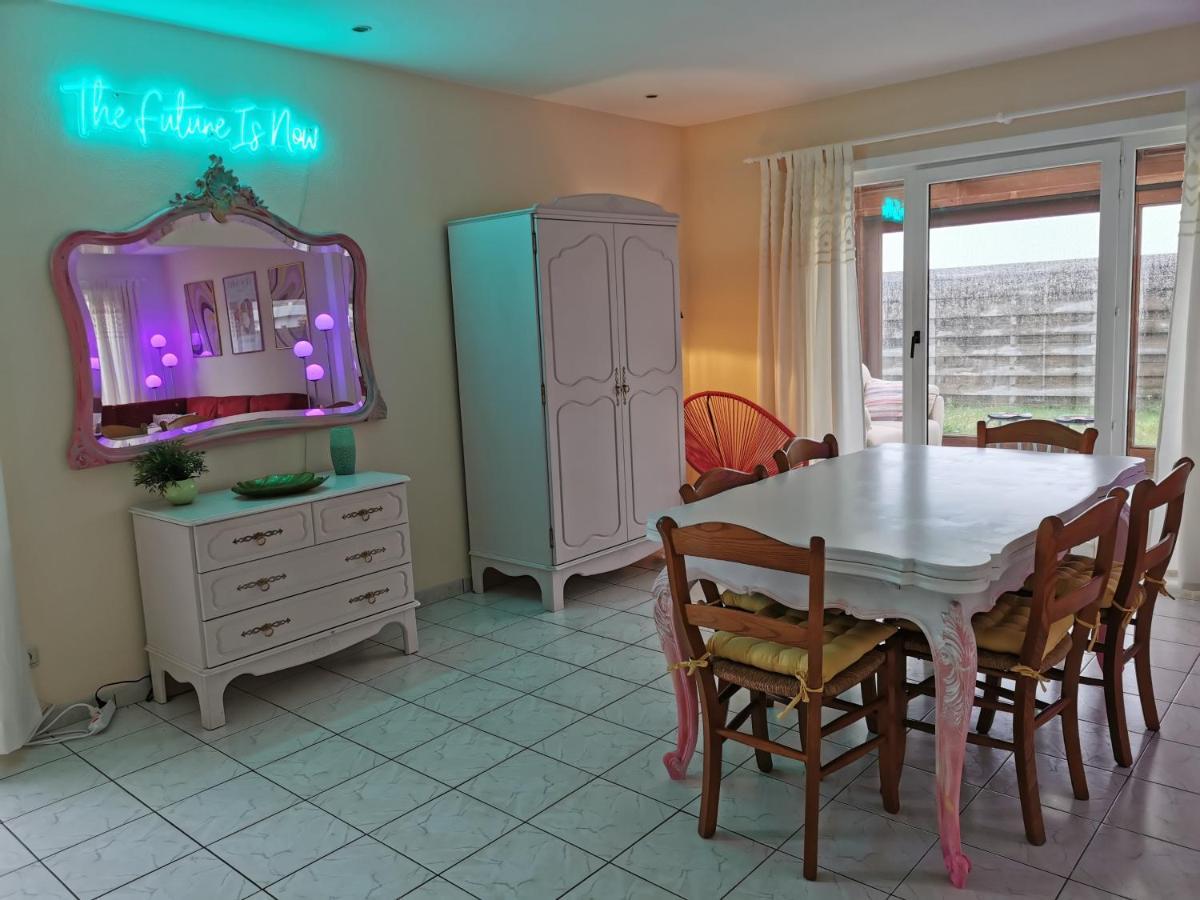 Izzy'S Rainbow House Villa เดอฮาน ภายนอก รูปภาพ
